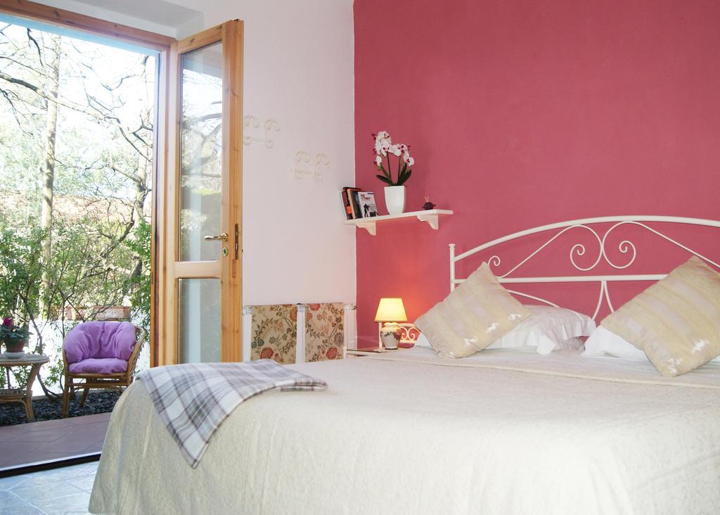B&B La Casa Del Gelso Acquafredda Værelse billede