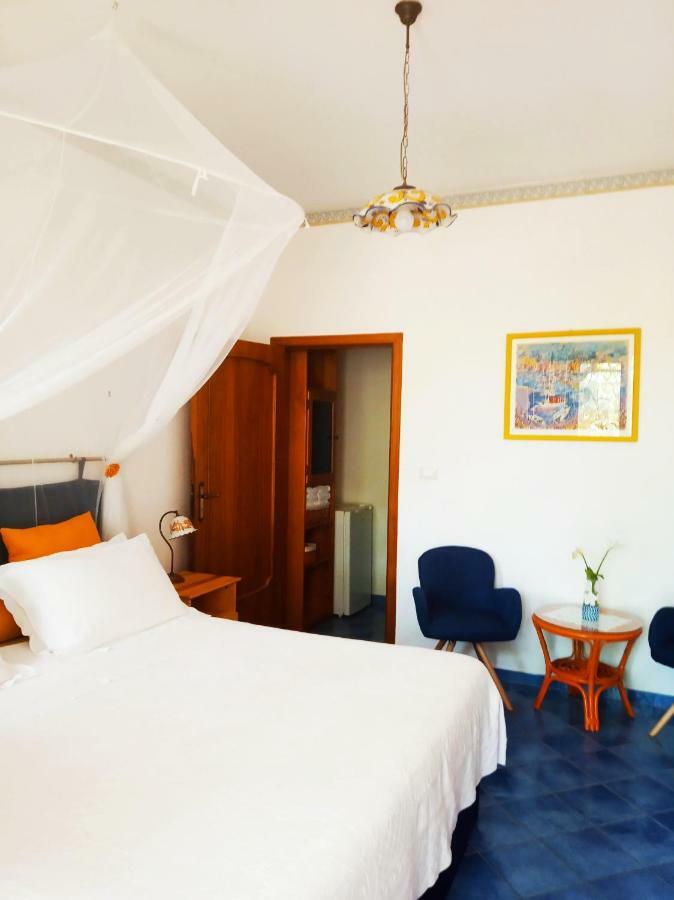 B&B La Casa Del Gelso Acquafredda Eksteriør billede